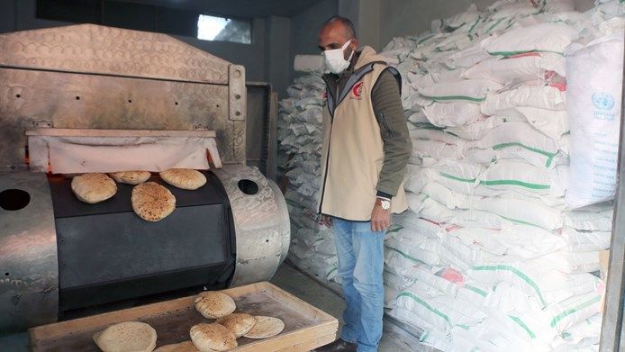 صور.. وثائقيات تبرز الجهود والمبادرات الإنسانية الإماراتية لدعم سكان غزة