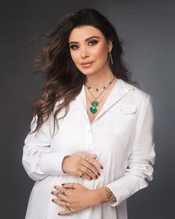 خاص - ملكة جمال لبنان روزاريتا طويل تكشف عن جنس جنينها .. وتخبرنا قصة حبها مع زوجها