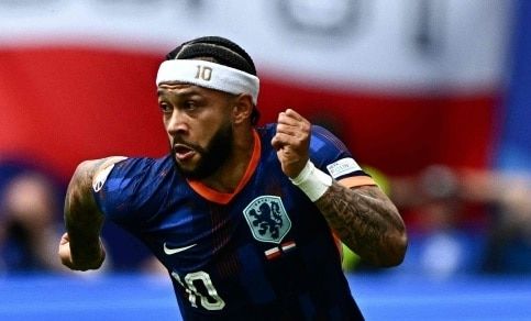 الامارات | عصابة رأس ديباي تنفد من المتاجر الهولندية