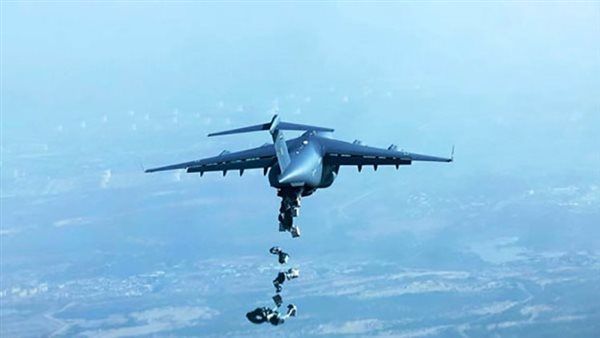 الإمارات تنفذ عملية الإسقاط الجوى الـ50 على غزة