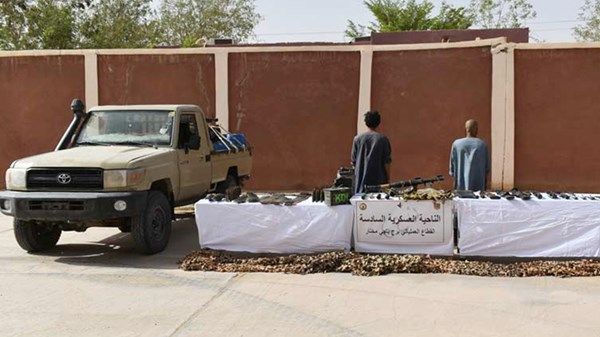 الجزائر توقِف إرهابييْن اثنين