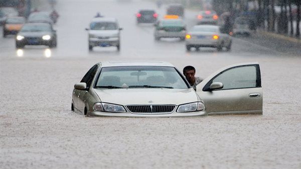 ارتفاع عدد قتلى فيضانات في إقليم صيني إلى 38