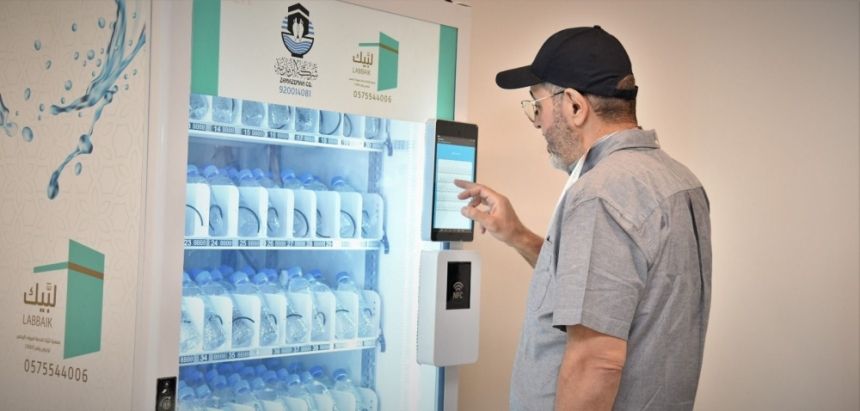 توزيع 60 ألف عبوة ماء على المصلين والزوار بالمسجد النبوي