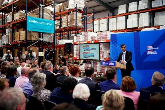 سوناك في مواجهة فضيحة مراهانات "المحافظين"