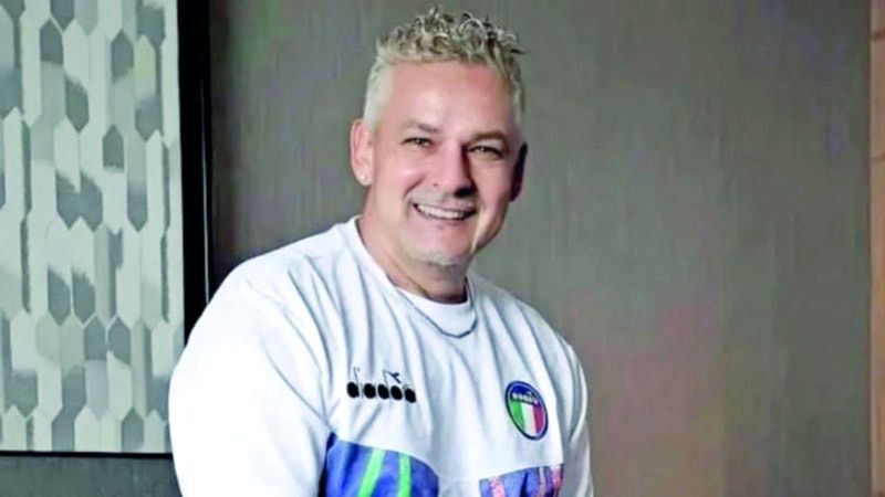 الامارات | الأسطورة باجيو يتعرض للسرقة والضرب على يد مسلحين