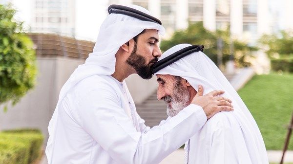 الحكومة تقدم بيئة داعمة للأب لأداء رسالته السامية