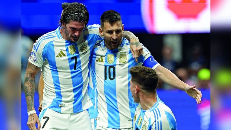 الامارات | الأرجنتين تهزم كندا بمشاركة «البرغوث»