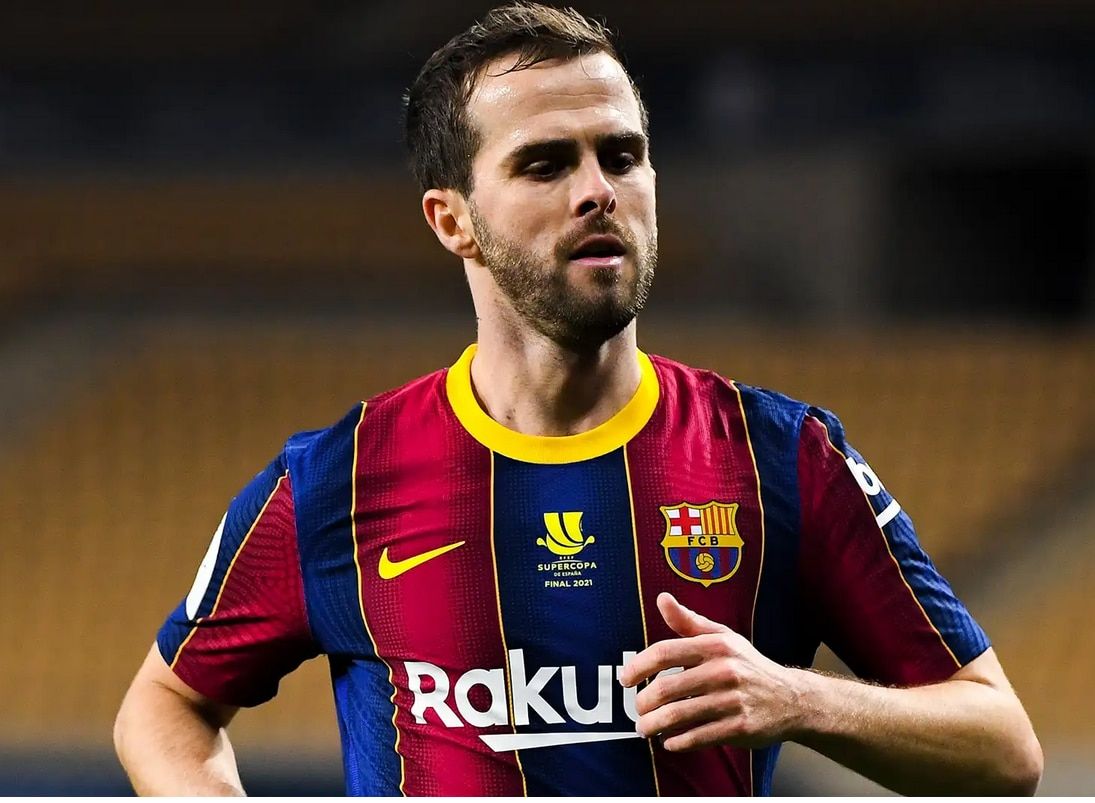 الامارات | نادي الشارقة يستغني عن خدمات نجم برشلونة