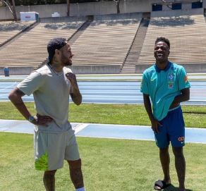 نيمار يدعم منتخب البرازيل استعدادًا لخوض أولى منافسات بطولة كوبا أمريكا (صور)