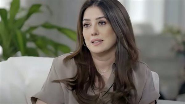 نجوم يدعمون كندة علوش.. رسائل مؤثرة وامنيات بالشفاء