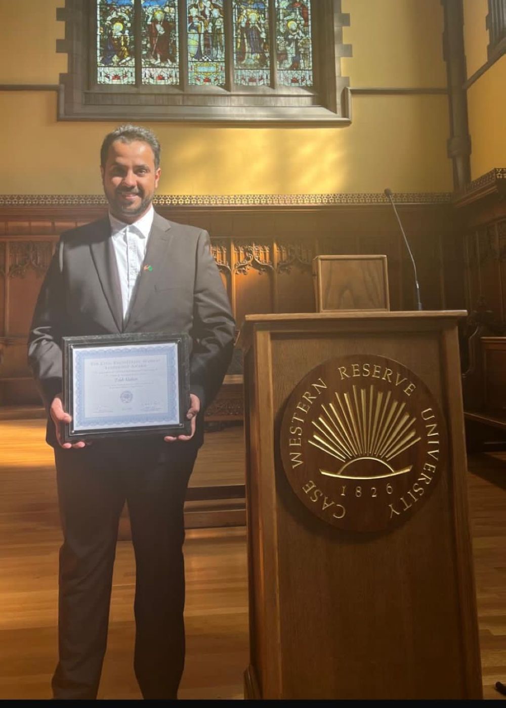 سعودي يحصل على جائزة "القائد" بجامعة كيس الأمريكية 