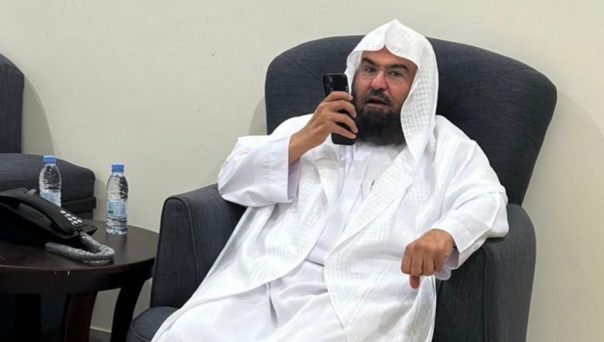 "السديس" يطلق مبادرة "إجابة السائلين" لخدمة ضيوف الرحمن