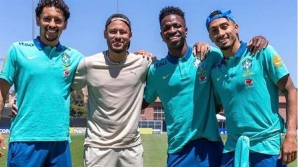 نيمار يدعم منتخب البرازيل استعدادًا لخوض أولى منافسات بطولة كوبا أمريكا (صور)