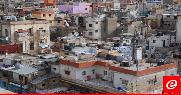 "النشرة": إصابة 3 أفراد إثر مهاجمة كلاب ضالة مجموعة أشخاص بمخيم الجليل في بعلبك