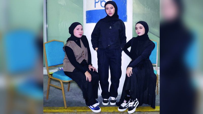 الامارات | فرقة نسائية إندونيسية تستعد لأهم حدث  في مسيرتها