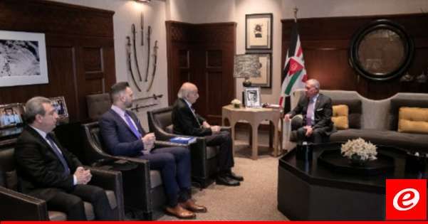 الملك الأردني التقى جنبلاط: لأهمية استقرار لبنان واستدامة الأمن فيه