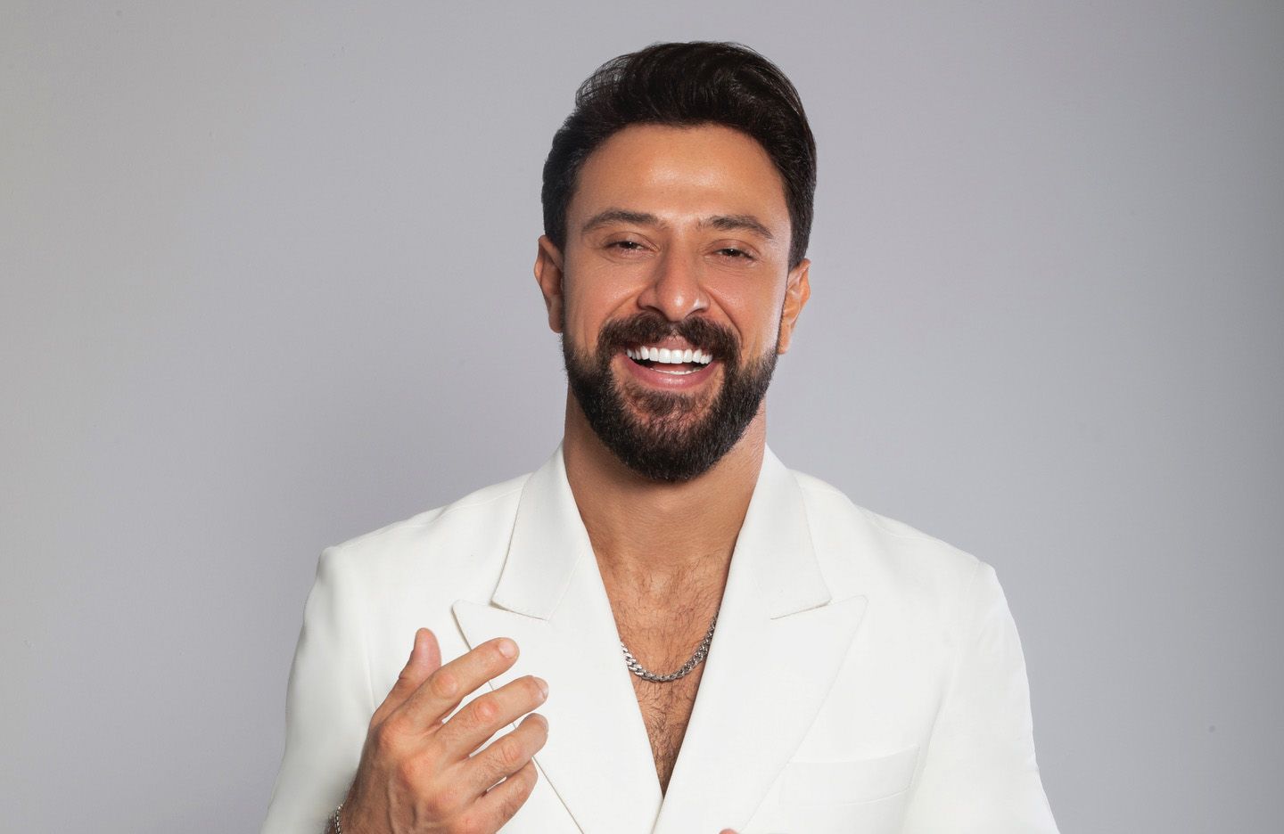 خاص – كريم نور ونشاط فنيّ حافل في عدد من الدول