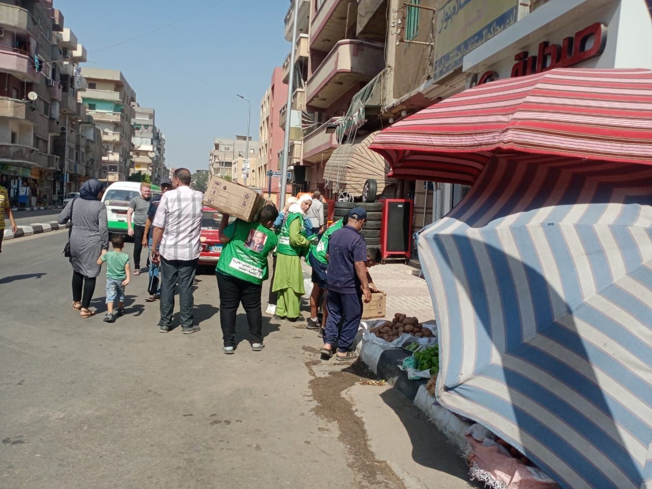 1000 وجبة غذائية للأسر الأولى بالرعاية بالبحيرة ضمن جهود التحالف الوطنى.. صور