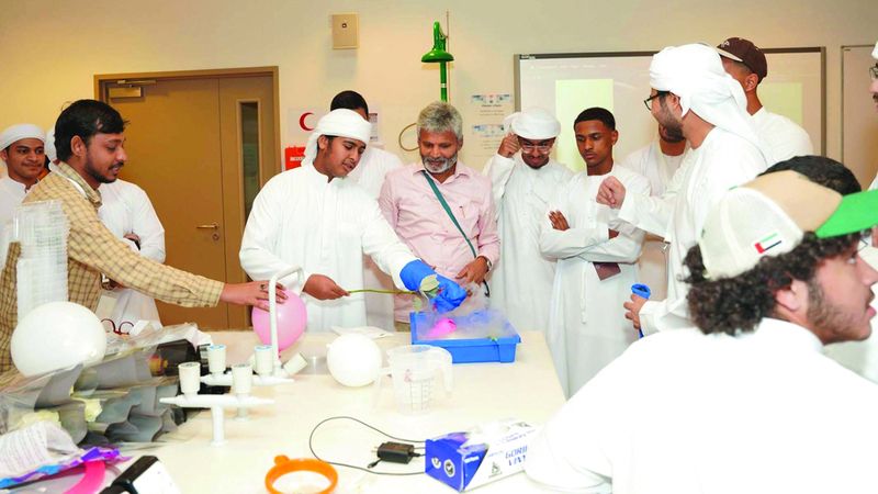 الامارات | «التربية»: تغييرات جديدة على المناهج للعام الدراسي المقبل