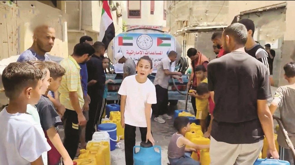الإمارات تُطلق حملة كُبرى لتوزيع مياه الشرب في شمال غزة