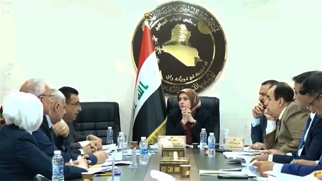 لجنة التخطيط الاستراتيجي تستعد لتسليم تقييمها الخاص بعمل الوزراء والمحافظين