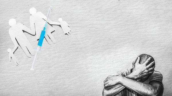 «الأسرة المتماسكة».. حصن الأبناء من السقوط في براثن المخدرات