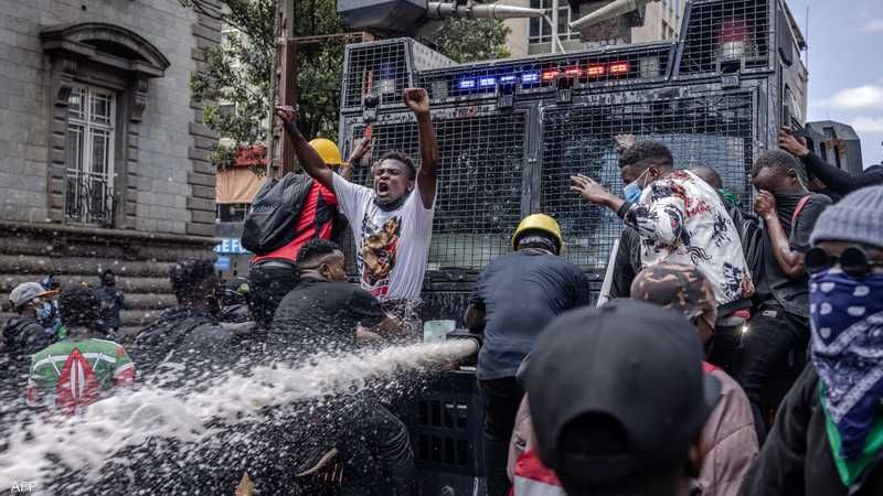 اقتحام البرلمان .. المظاهرات تعم كينيا