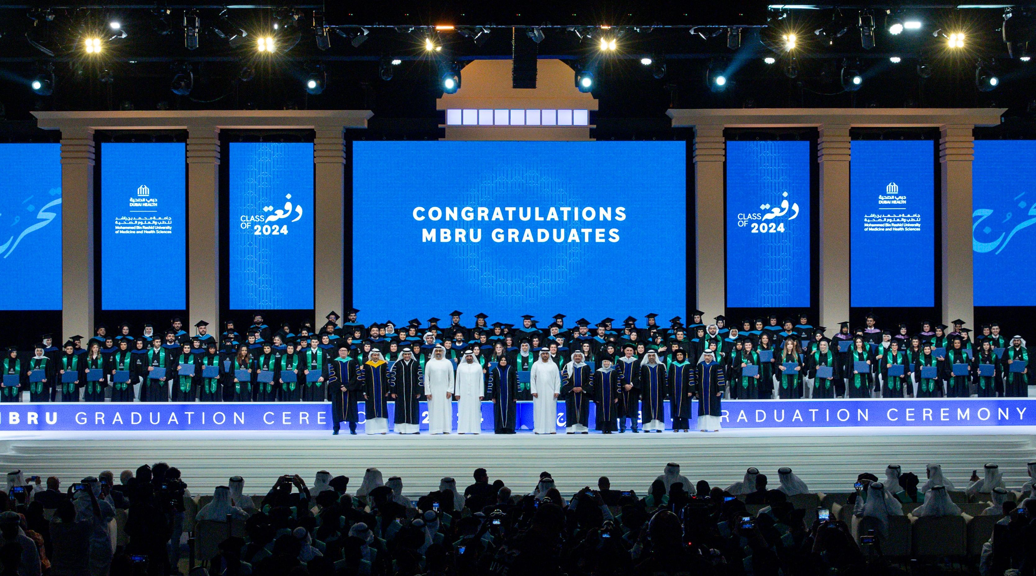 الامارات | أحمد بن سعيد يشهد حفل تخريج دفعة 2024 من طلبة جامعة محمد بن راشد للطب والعلوم الصحية