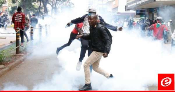 "ا ف ب": نشوب حريق داخل البرلمان في نيروبي بعد أن اقتحمه متظاهرون