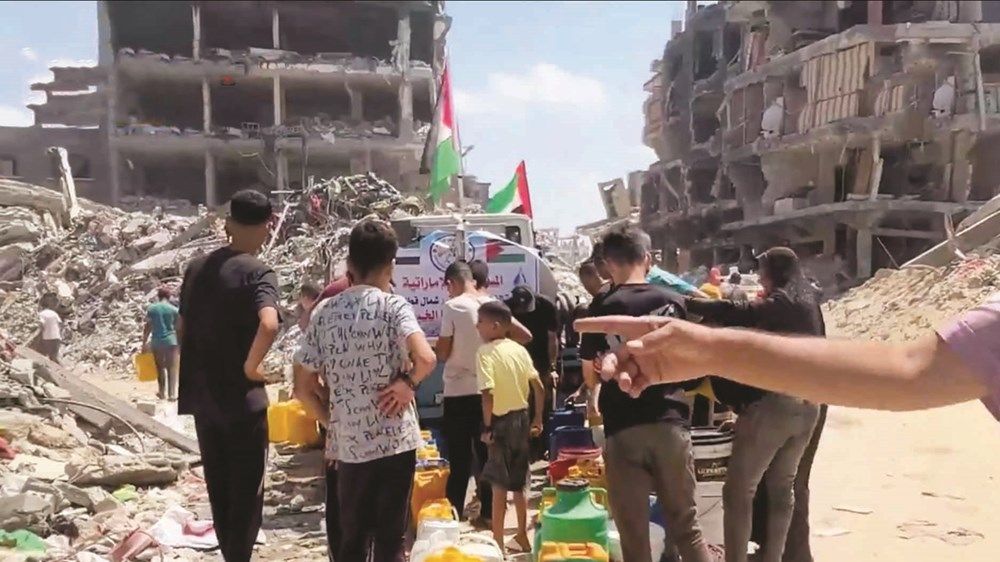 الإمارات تُطلق حملة كُبرى لتوزيع مياه الشرب في شمال غزة