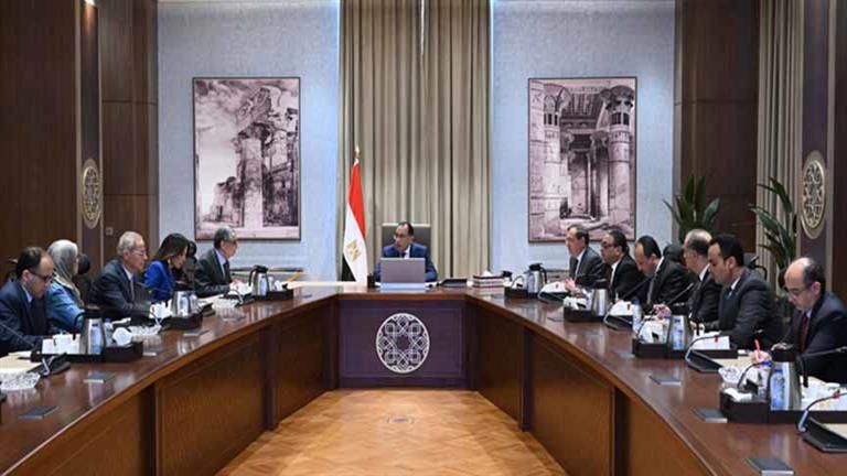 ندرك أبعاد الأزمة.. بيان حكومي مهم بشأن انقطاع الكهرباء وتخفيف الأحمال