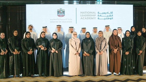 «التربية» تكرم 24 قائداً وقائدة من شباب الإمارات