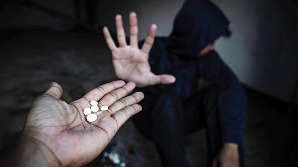 الإمارات.. نموذج رائد في رفع الوعي بمخاطر المخدرات