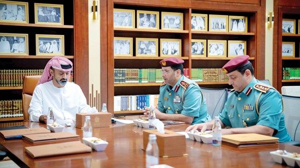 عمار النعيمي يطلع على خطط وبرامج «الدفاع المدني»