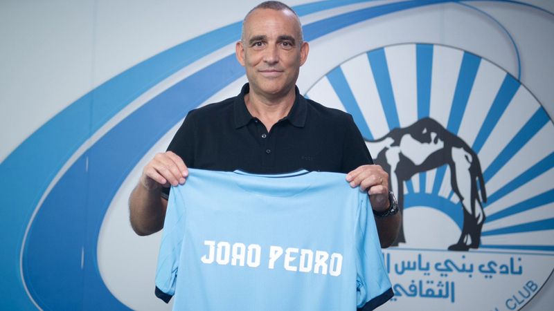 الامارات | مدرب بني ياس الجديد يهتم بالتغذية.. وعدوه الأول تطبيقات توصيل الطعام للاعبين