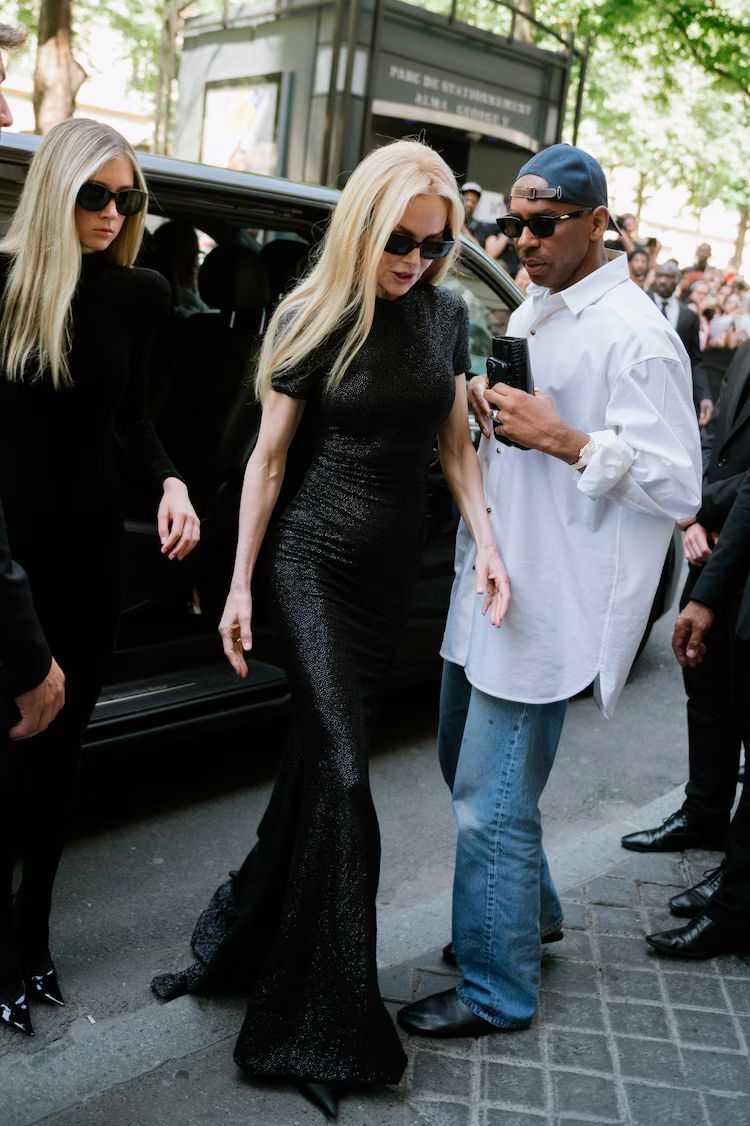 ابنة نيكول كيدمان صورة طبق الأصل من والدتها بأحدث ظهور في باريس