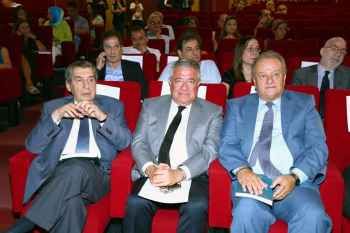 جورج شويري أطلق ووقّع كتابه "خلاص النفس" في جامعة الحكمة برعاية نقيب المحامين