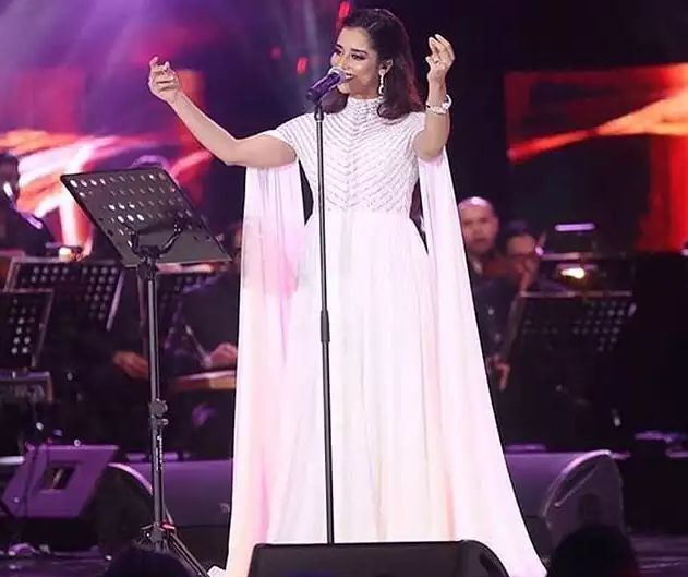 بلقيس.. قصة مطربة استقبلها الجمهور المغربي بالزفة ويهاجمها الجمهور السعودي