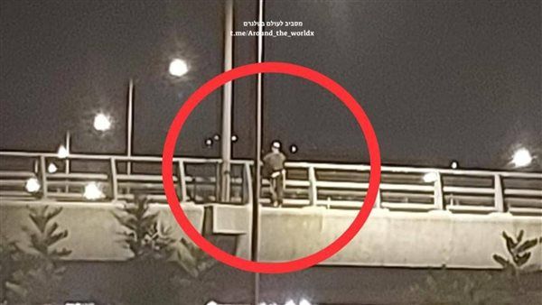 رفضًا لعودته للقتال.. جندي إسرائيلي يهدد بالانتحار من أعلى جسر بالقدس