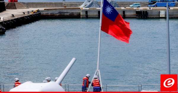 الدفاع التايوانية رصدت 35 طائرة حربية صينية حول الجزيرة