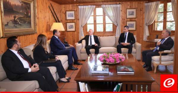 فرنجية استقبل حسام زكي وعرضا لآخر التطورات الميدانية في الجنوب والملفات السياسية الراهنة