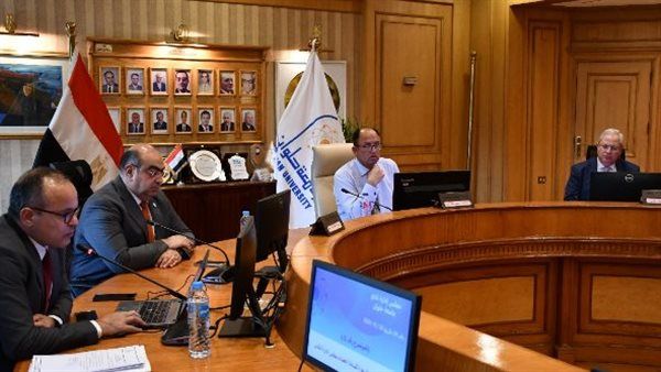 نادي جامعة حلوان يناقش إنشاء شركة للخدمات الرياضية