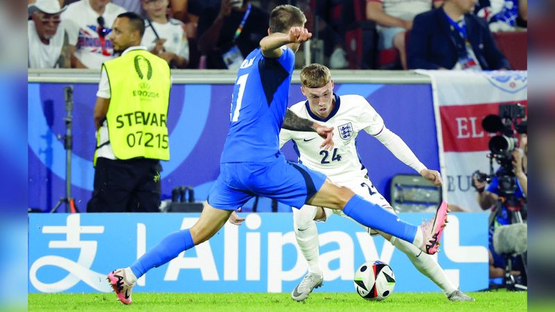 الامارات | «البديل» بالمر.. نقطة ضوء وحيدة في إنجلترا