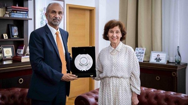 رئيسة مقدونيا الشمالية تستقبل رئيس المجلس العالمي للتسامح والسلام