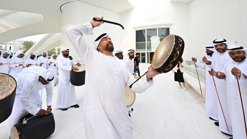 الامارات | العـيّـالـة.. رقصة الانتصار  والفخر