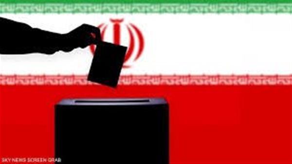 الانتخابات الإيرانية.. وحدة المحافظين تدفع مرشحين للانسحاب