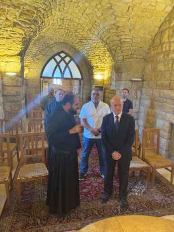 أشرف ريفي زار دير القلعة لتقديم التهاني بمناسبة عيد مار يوحنا المعمدان شفيع الدير