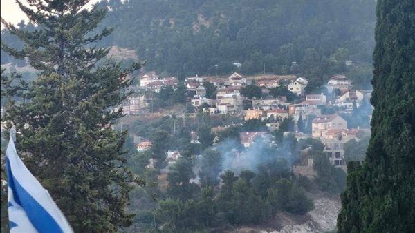 صفد تحترق والنار تصل للمستوطنات المحيطة