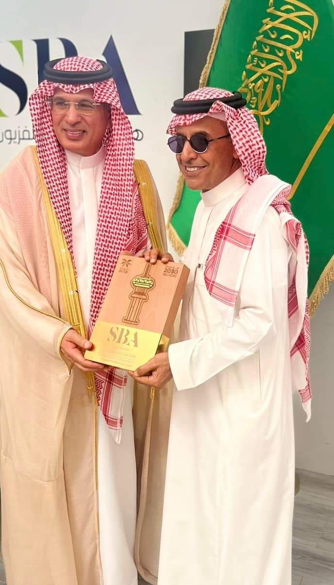 تكريم عبد الإله السناني في المهرجان العربي للإذاعة والتلفزيون