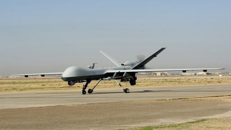 الدفاع الروسية تتوعد بالرد على "استفزازات أميركا" فوق البحر الأسود